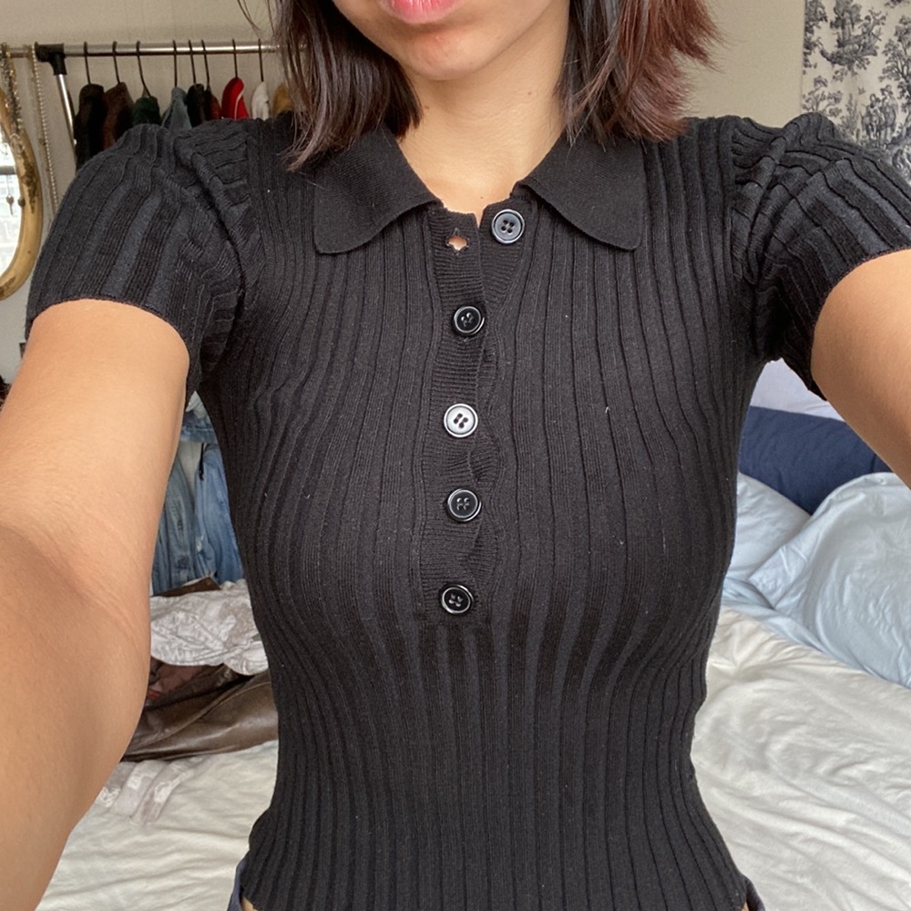 Simple black knit top never worn from Forever 21